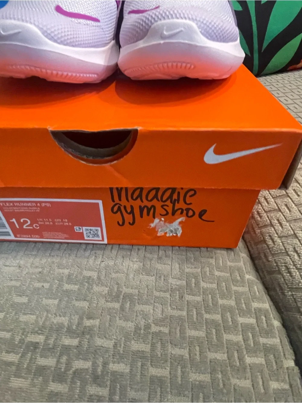 Nike Flex Runner 4 girls Slip-On Sneakers — White and Purple Accents